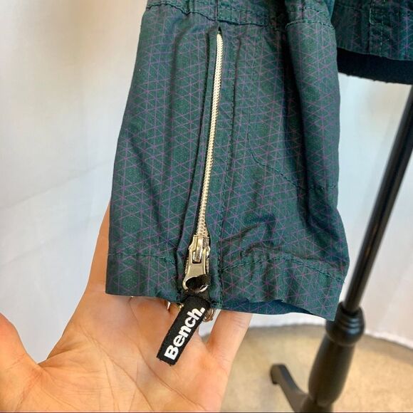 Bench Navy blue purple detail hooded barbeque jacket Sz XL - Picture 6 of 12